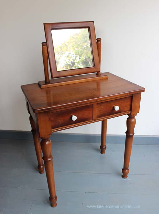 Dressing table