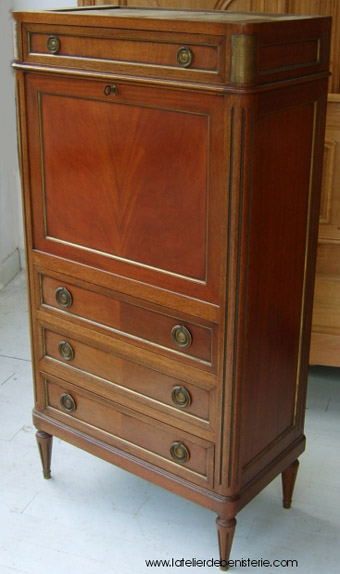 Secretaire style Louis 16