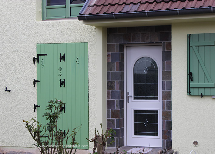 Wooden shutter