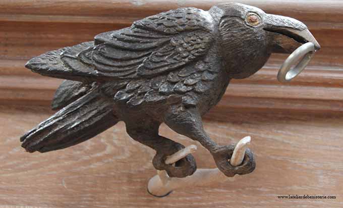 Sculpture animalière, corbeau corbeau