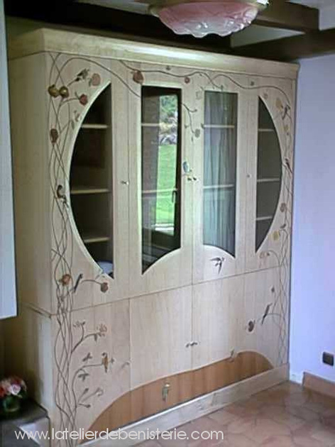 Bookcase with inlay in marquetry