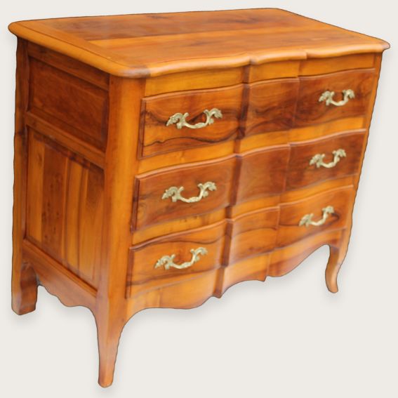 Commode façade arbalète