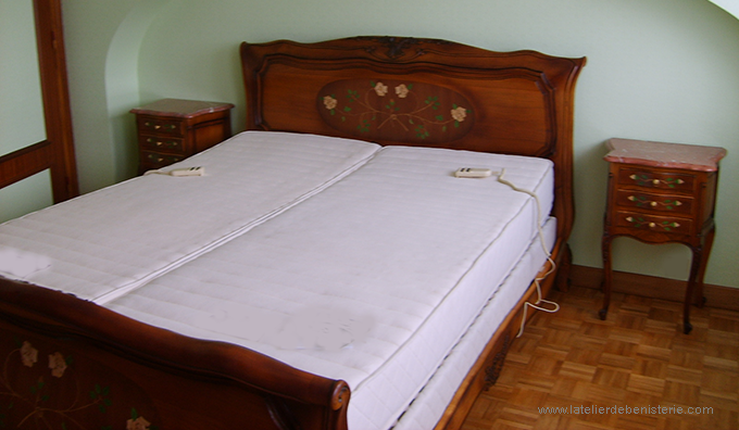 Bedroom with marquetry decoration