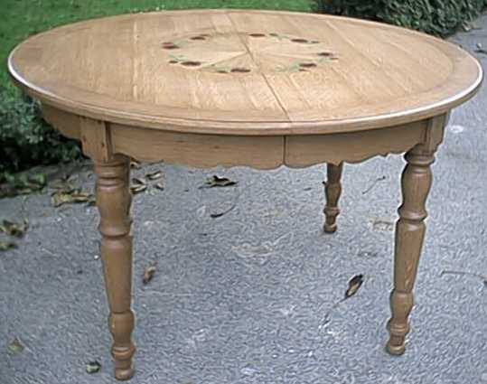 Table with diamond inlay decorations